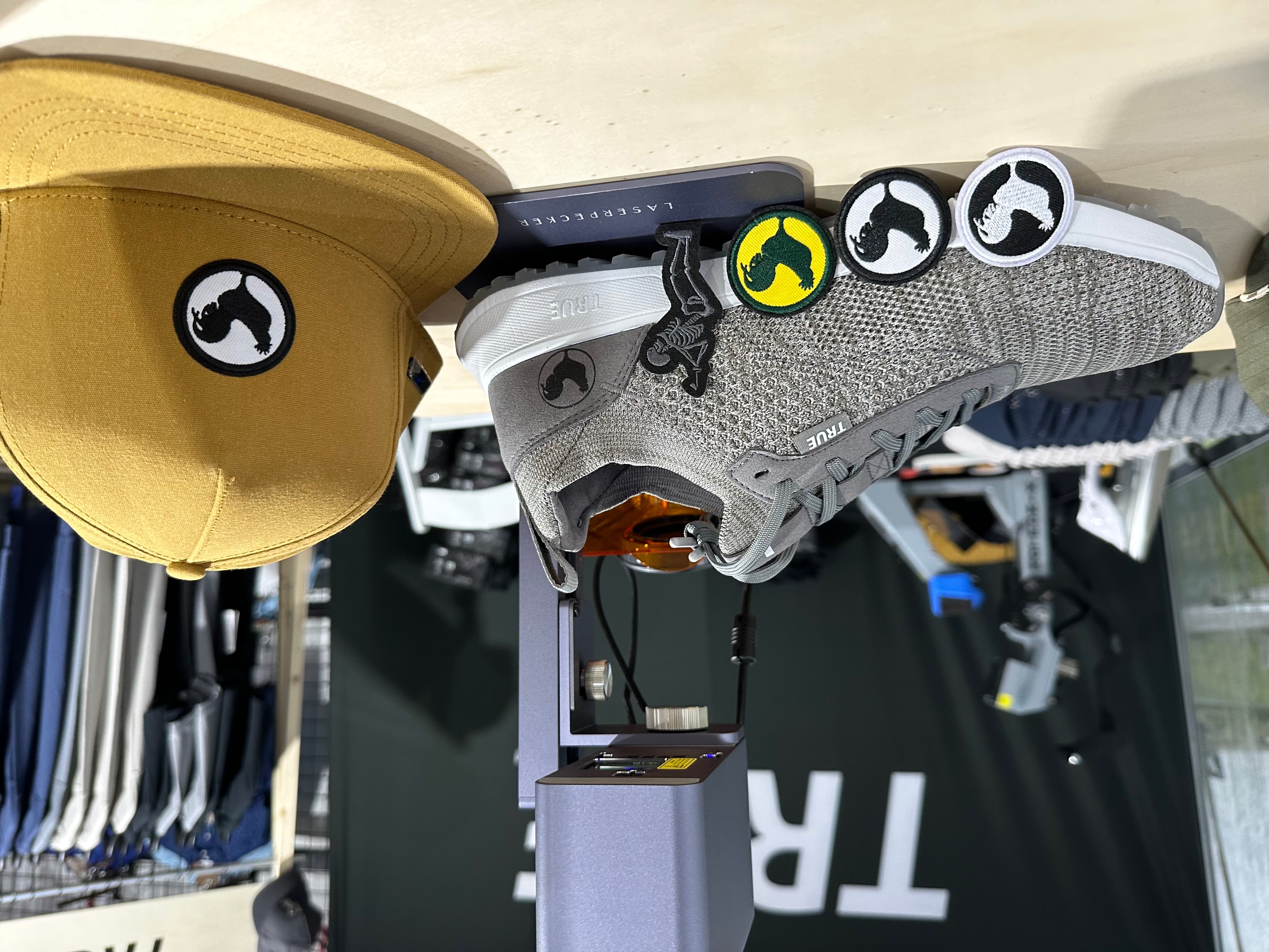 【新品】Golfickersモックネック DO THE RIGHT SWING灰 新品】Golfickersモックネック DO THE RIGHT SWING灰 新品