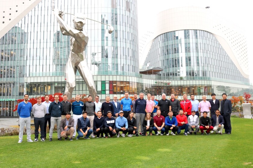 David Leadbetter visits GOLFZ ON’s headquarters in Seoul.jpg