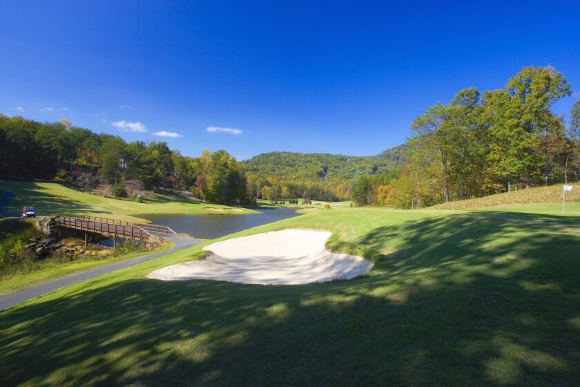 7th hole at Rumbling Bald's Apple Valley