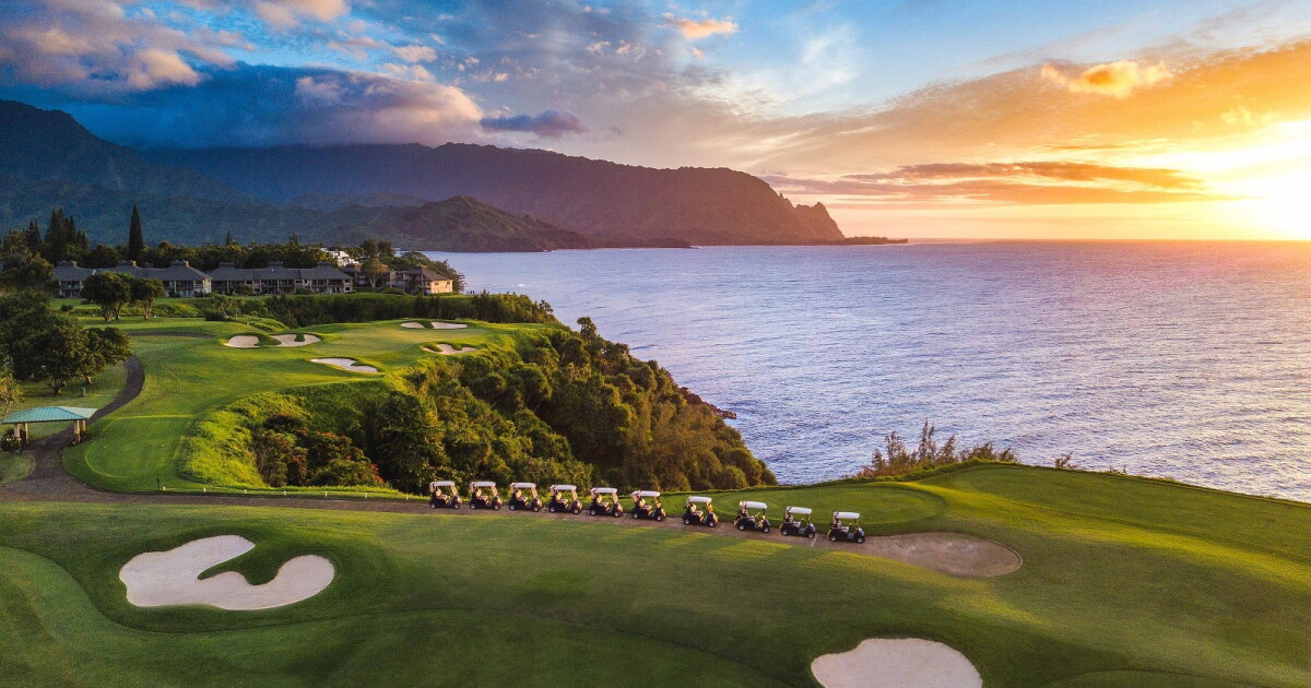 Discover island luxury with a curated stay-and-play experience at Hanalei Bay