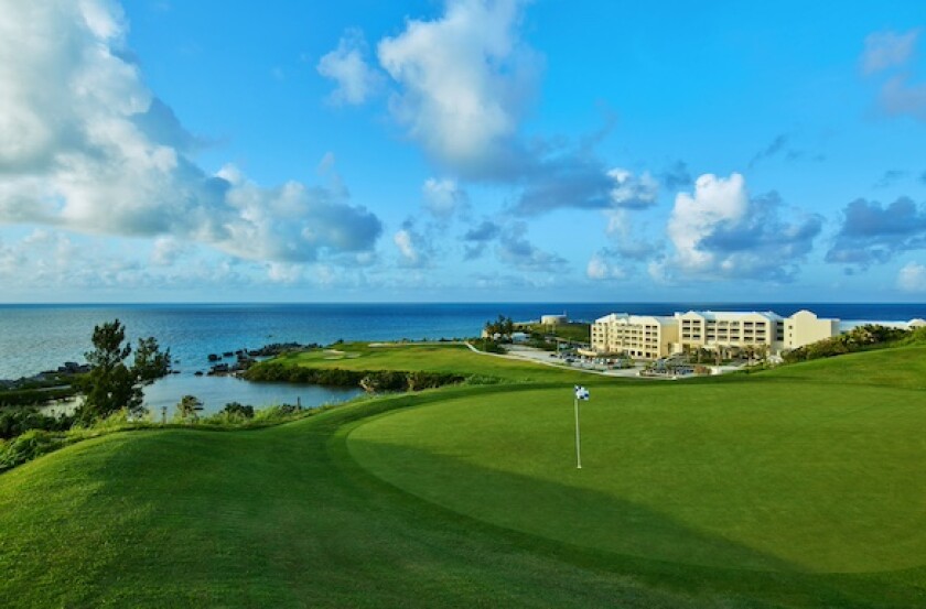 bdaxr-golf-club-9233 585x385.jpg