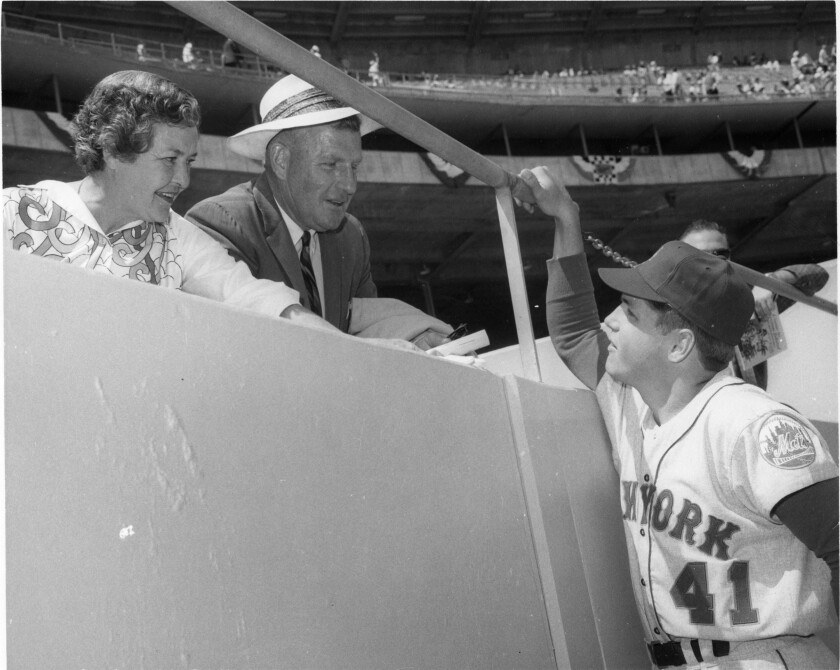 Seaver_Parents0040.jpg